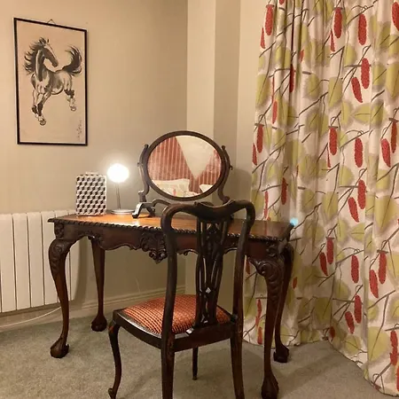 Self Catering Apartment- 11a Westbourne Place Appartamento